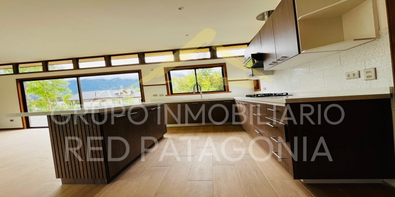 Araucanía, Chile, Araucanía, 4 Habitaciones Habitaciones, ,3 BathroomsBathrooms,Casa,Venta,1438